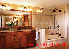 Phòng tắm kính hiện đại tại Giang Biên